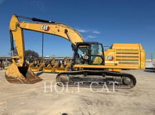 Caterpillar 352 11, Crawler Excavator, 2571 hours, S/N: KXH00579, 2023