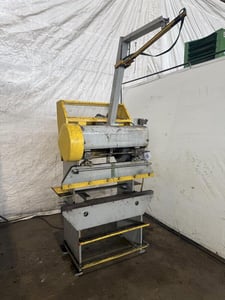 15 Ton, Verson #16-48, mechanical press brake, 48" capacity