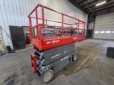 700 lb. SkyJack #SJ4632, scissor lift, 387' lift height, 42" x84" platform, solid rubber tires, 2019