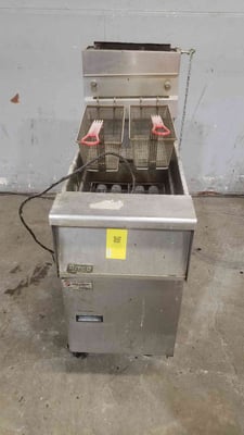 Pitco #SG14, Dual Basket Fryer, Stainless Steel, Nat Gas, 11000 BTU (2 available)