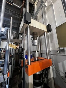 220 KIP (1000kN) Instron #1335, Fatigue Load Frame, 76" test specimen max. length, 6" stroke hydrostatic