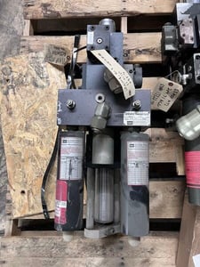 MTS #204.61, hydraulic actuator, 11 KIP (50kN), MOOG 76-203 servo valve, internal LVDT