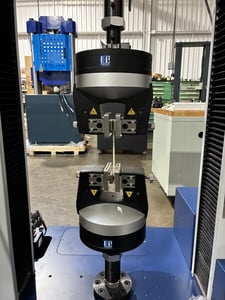 Frank Bacon, new set of 10 kN capacity pneumatic grips, rubber or serrated faces