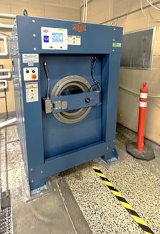 100 lb. Milnor #36026X8R, Open Pocket Washer Extractor, 240 V., 2022