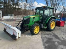 John Deere 5085M, Tractor, 1663 hours, S/N: 1LV5085MAEL645042,