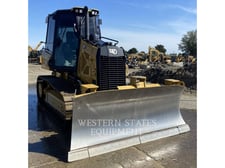 Caterpillar D2, 3938 hours, S/N: XKM00254, 2021