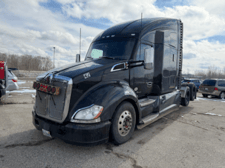 Kenworth #T680, Double Bunk Sleeper, Paccar MX-13, 455 HP, Eaton 12-speed Auto, 2020