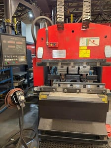 38 Ton, Amada #RG-35, CNC press brake, 4' overall, 40" between housing, 3.94" stroke, 7.88" throat, 14.58"