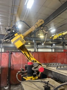Fanuc #ARCMate-120i, Robotic Welding Cell, 6 axis, 44 lb. payload, 65.5" reach, R-J3 Control, 2001