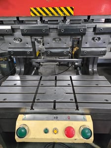 66 Ton, Amada #SPH-60, Hydraulic Press Brake, 32.3" between housing, 5.9" stroke, 22.5" open, 1986