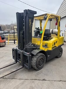9000 lb. Hyster #H90FT, Forklift, 186" lift height, side shift, 4712 hours, 2019