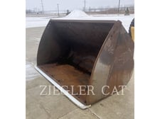 Caterpillar 926-938 WHEEL LOADER BUCKET FUSION LIGHT MATERIAL, Bucket, S/N: L8924-4174342, 2009