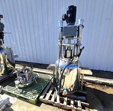 Zhejiang Jhen Ten Machinery Co #JTNFD-600, Agitated Nutsche Filter Dryer, 0.28 m / 3 sq.ft. filter area, 24"