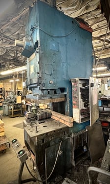 110 Ton Niagara #E110, back gear obi press, 8" stroke, 21" Shut Height, 40 SPM, 5" adj., air clutch & brake