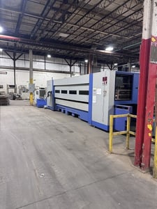 HK #PL-3015, Fiber Laser, 5' x 10' Table, 4000 Watt, w/ Chiller, 122" x62.2" x3.9" trvls, Sinumerik 840D-SL