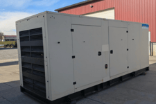350 KW Stamford, Diesel Generator, John Deere #6135HFG84, 277/480 Volts, sound attenuated enclosure, 3143