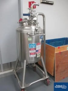 26.4 gallon DCI Reciver Tank, Stainless Steel, dish top & bottom, 15 psi, 100L, legs, 2006