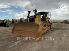 Caterpillar D8T, 17554 hours, S/N: FCT00221, 2011