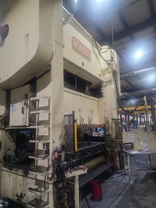 600 Ton, Brown & Boggs #SS2-600, straight side double crank, 12" stroke, 30" Shut Height, 12" adj., 15-40