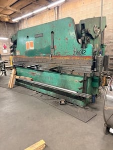 160 Ton, Accurpress #716012, press brake, 12' overall, 124" between housing, 8" stroke, 10" throat, 14" open