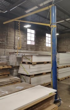 300 lb. Delaney #8-300, Vacuum Panel Lift, 10' Span, 9.5" High, 9.5' Height under Boom, 20" diameter Vacuum