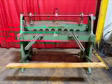 4 x 16" gauge Brown & Boggs #249BL, foot shear, level type hold down, 2 front support arms, 24" Back Gauge