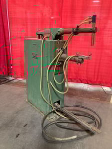 25 KVA Weld-O-Matic #FTC-15, spot welder, 18" length of arms, 2" arms, adj timer