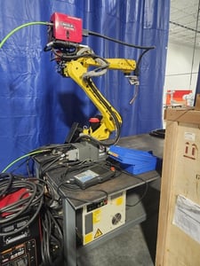 Fanuc #Arc-Mate-0iA, Robotic Welding System, 56.6" reach, 6.6 lb. payload, w/ Lincoln R450 power supply &