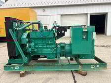 200 KW Cummins/Onan #0145611/01, Diesel Generator Set, 315 HP @ 1800 RPM Cummins engine, circuit breaker