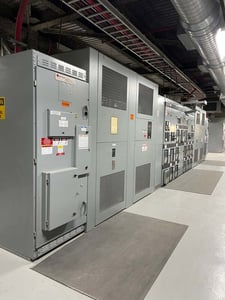 Cutler-Hammer/LG, Low Voltage Double-Ended Unit Substation, 3200 amp switchgear w/ Tie Breaker, (1) 2000 KVA