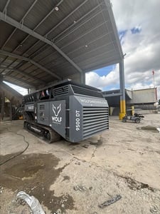 Wolf #9500DT, shredder, tiltable hopper for continuous material feed