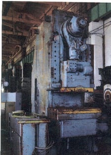 400 Ton, Erfurt, C-frame press, 5.5" stroke, 20" Shut Height, 32 SPM, 150" press height, .40 to 140MM stroke