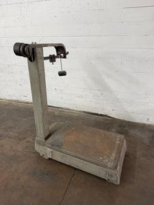 1000 lb. Fairbanks-Morse #41-3132, scale