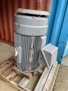 150 HP RPM 3500 Reliance Electric Duty Master A-C Motor XE, 160 Volts, 265 amps, Weight 2709 lbs