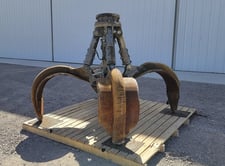 Broderson, disassembled crane clamp