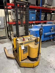 3800 lb. Yale #MSW040LCN24TV083, Pallet Stacker/walkie, 130" lift height, 42" fork, 1999