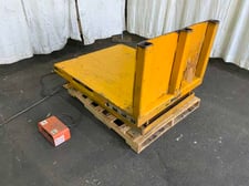 Bishamon, 2000 lb. 47-1/2" x 42" hydraulic tilting table, dual foot pedals, 1 HP, 110 V.