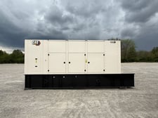 800 KW Caterpillar #D800GC, diesel generator set, 480 Volts, C27 engine, EPA Tier 2, sound attenuated