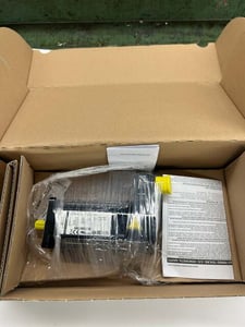 1 kW Schneider Electric Servo Motor SH30701P12F2000 - 6000 RPM