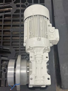 2 HP RPM 191 Motovario Worm Gearmotor NMRV-P 075