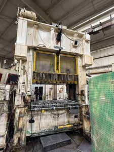 200 Ton, Minster Hevistamper #E2-200, straight side double crank press, 10" stroke, 28" Shut Height, 6" adj.