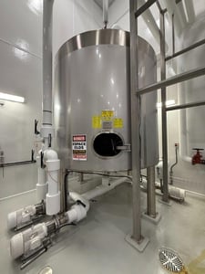 4000 gallon Industries D'Acier Inoxydable Itee, Stainless Steel Vertical Tank, 116" diameter x 100" straight