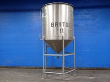 1465 gallon Stainless Steel Tank, w/Lid & (5) Support Legs