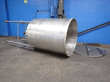 1100 gallon Stainless Steel Tank, w/Lid