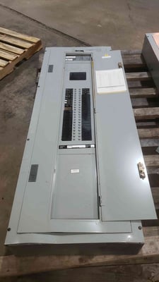 400 Amp. Siemens S1, Panelboard MLO, 42/84-Circuit, Copper Bus, 208Y/120 Volts, 3 Phase, 4 Wire