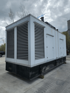 1000 KW Kohler #1000DSEB, Diesel Generator, 480 Volts, Enclosed, Base Fuel Tank, 2004