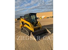 Caterpillar 257D, 1403 hours, S/N: EZW02870, 2019