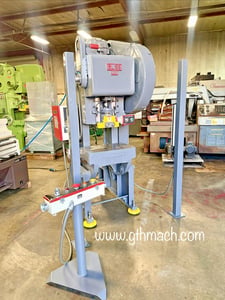 22 Ton, Bliss #C-22, Punch Press, air cooled, 2-1/2" stroke, 2-1/4" adj., 10-1/4" Shut Height, 140 SPM
