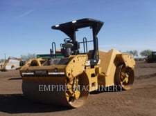 Caterpillar CB64, 7974 hours, S/N: CB500207, 2015