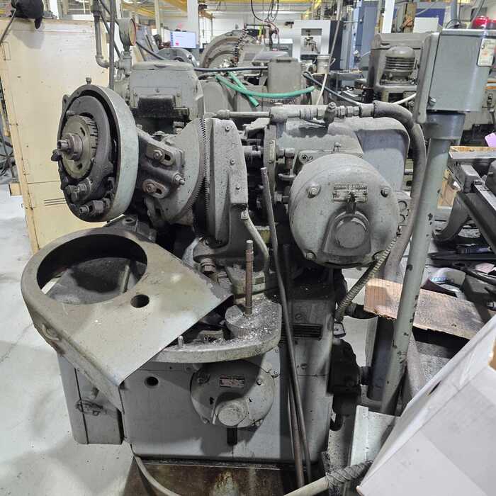 Gleason #3, Straight Bevel Gear Generator, 4.5" pitch diameter, 2.25" cone dist., 10 DP, change gears &